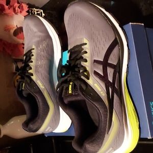Asics Gel GT 1000 7 mens running sneakers size 10.5